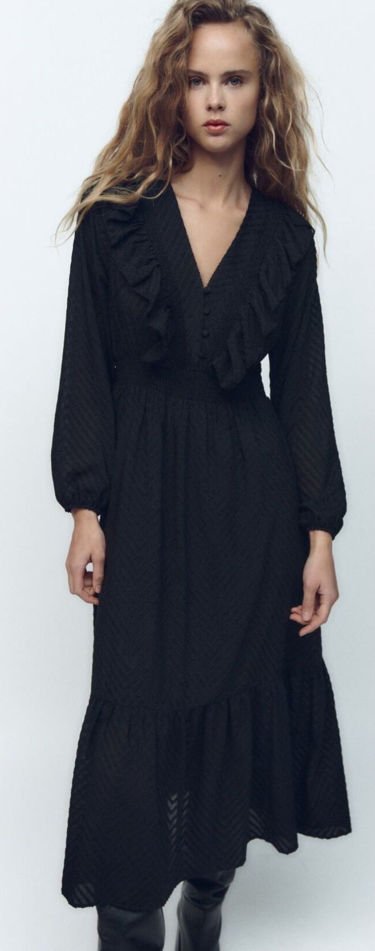 Zara, sukienka midi z falbaną z tkaniny plumeti, S