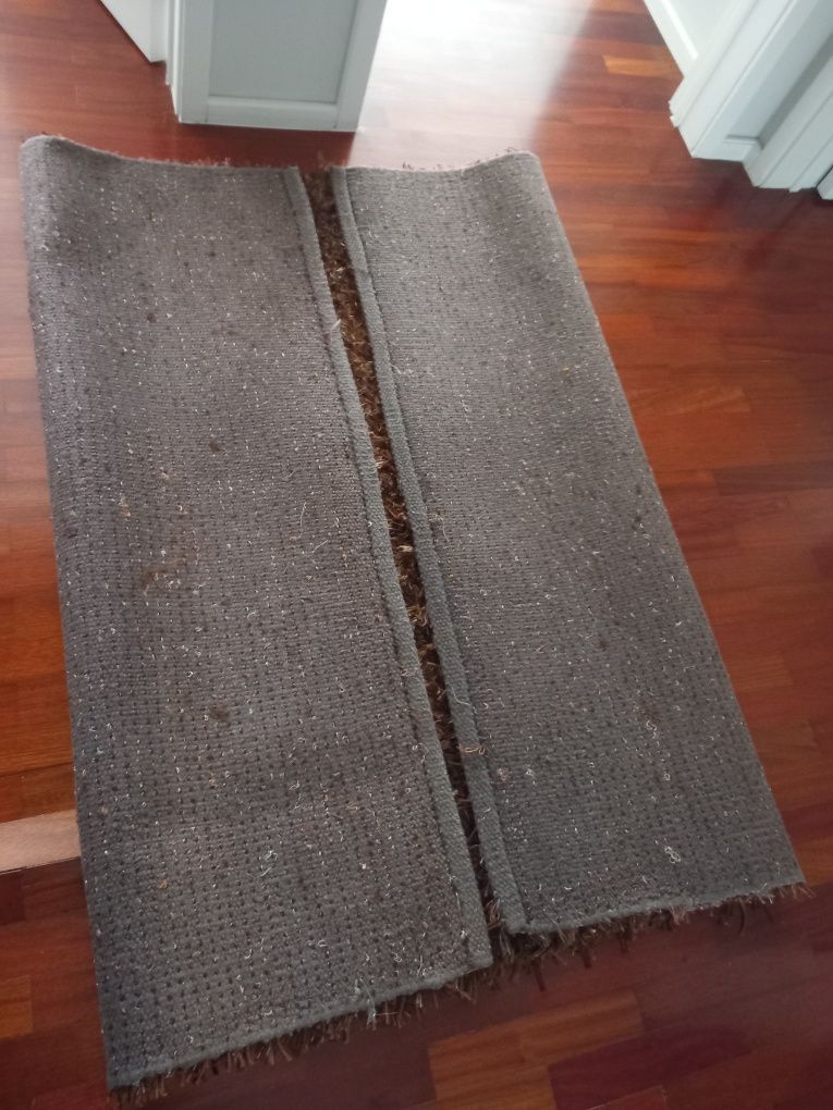 Carpete Castanho com Beje e Dourado 2,00*1,40 Lindíssima