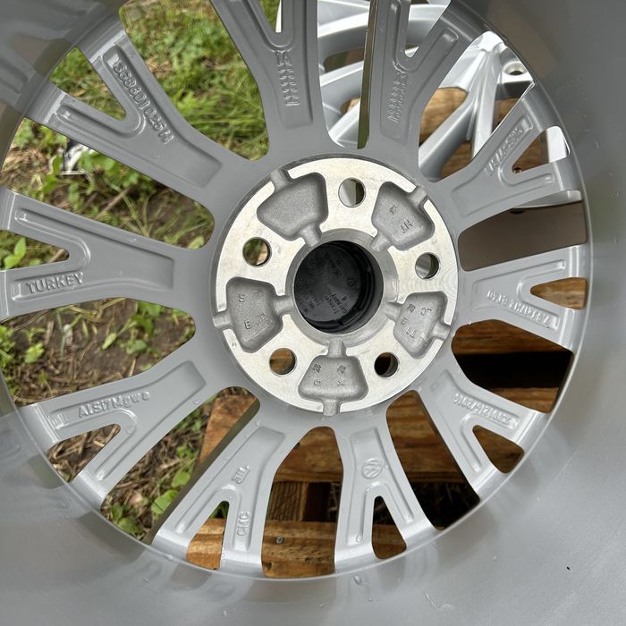 Диски 5x112 R17 Volkswagen Arteon Passat B8 Alltrack Golf Jetta нові