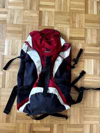 Plecak Salewa średniej wielkości z osłonką przeciwdeszczową