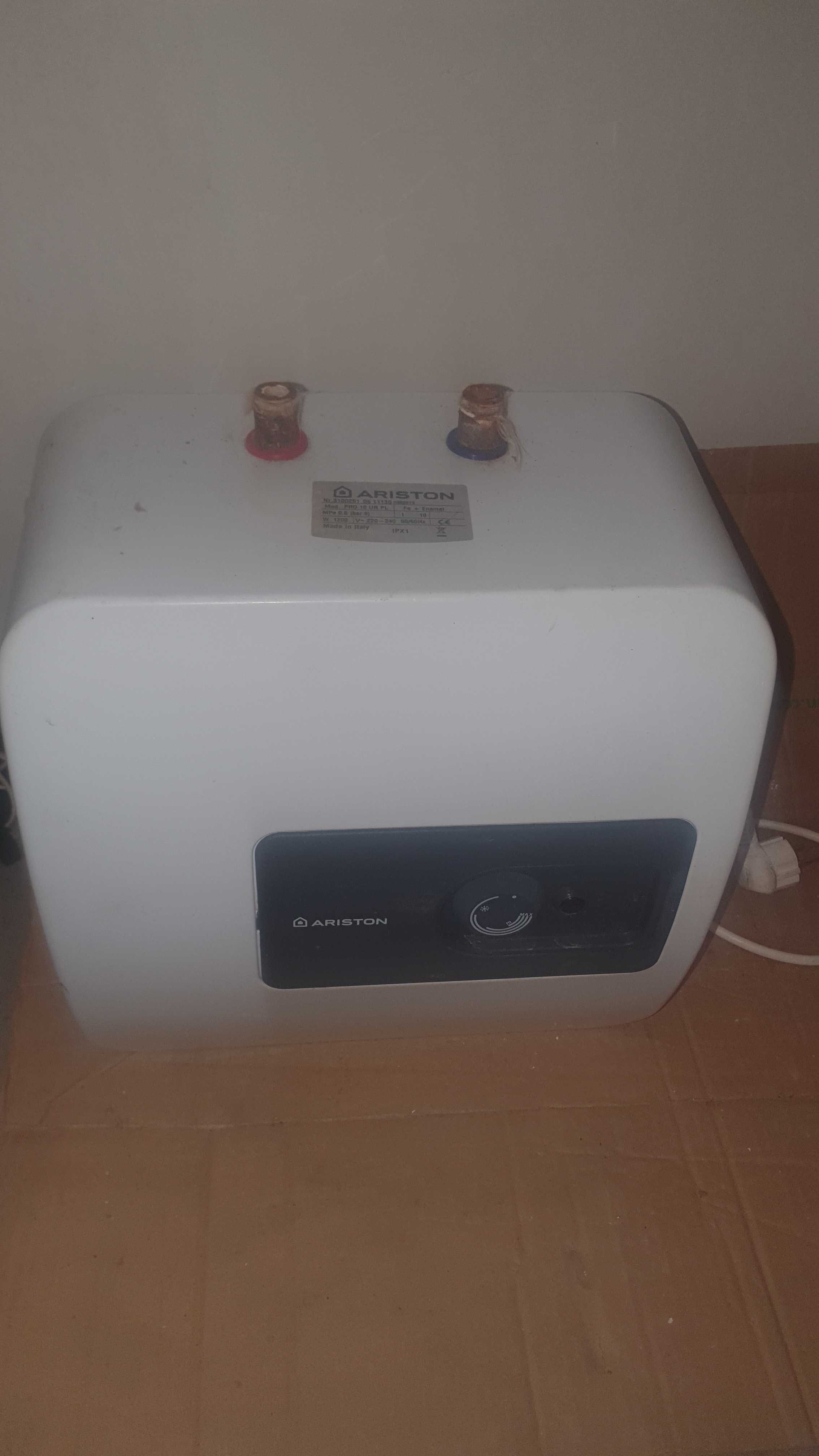 Podgrzewacz wody emaliowany przepływowy 1200W ARISTON PRO10UR 10L