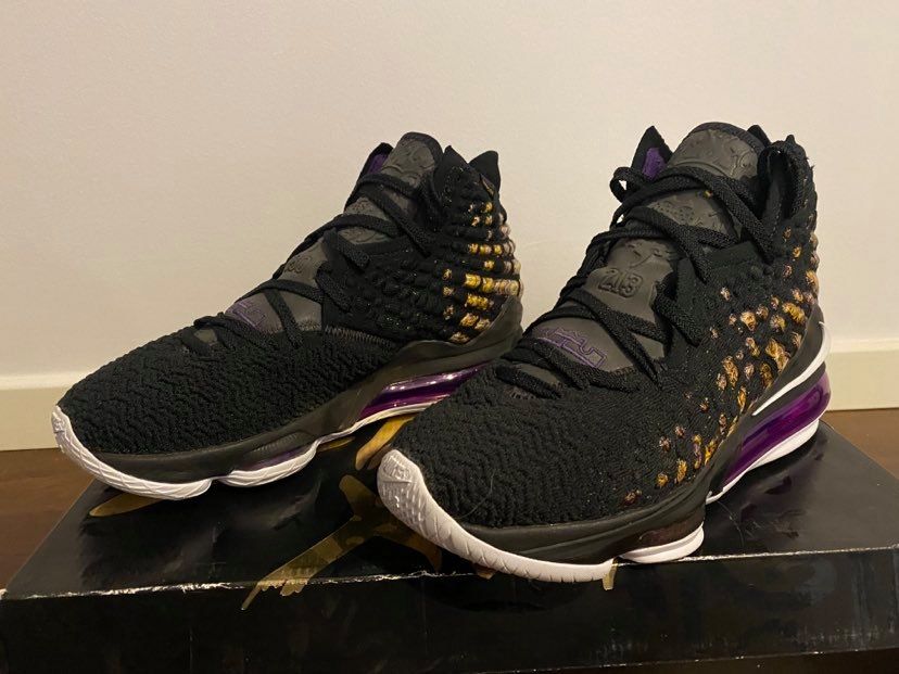 Nike LeBron 17 Lakers (42.5)