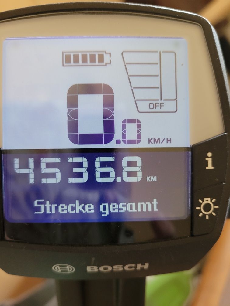 Rower elektryczny Stoke Lumen 28