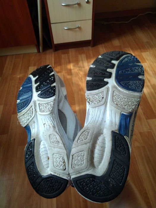 Невесомые дышащие кроссовки р.45 (29) в идеале