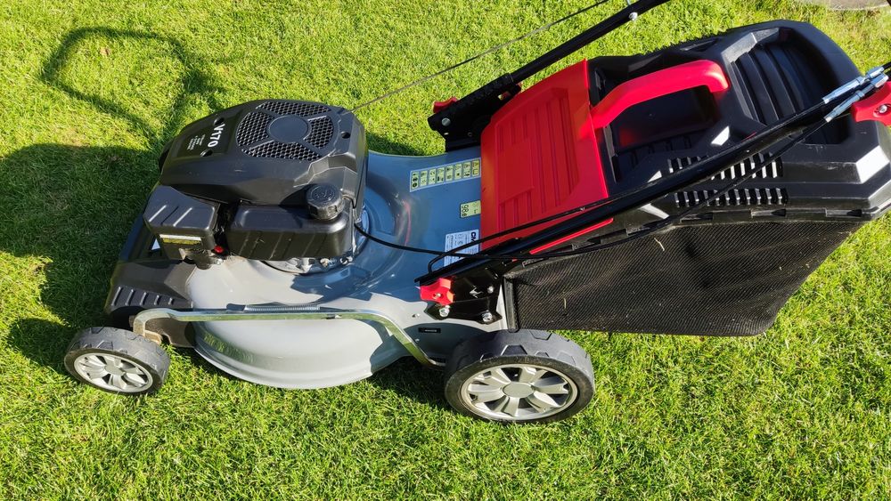 Kosiarka spalinowa z napędem 170 ccm