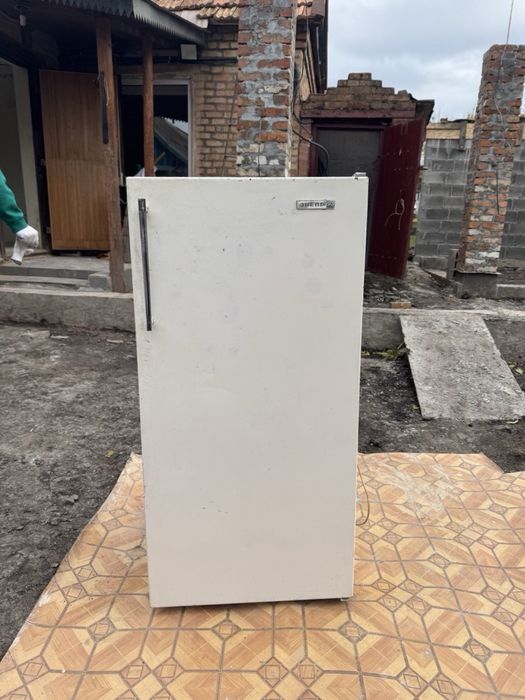 Холодильник Дніпро, в робочому стані , самовивіз