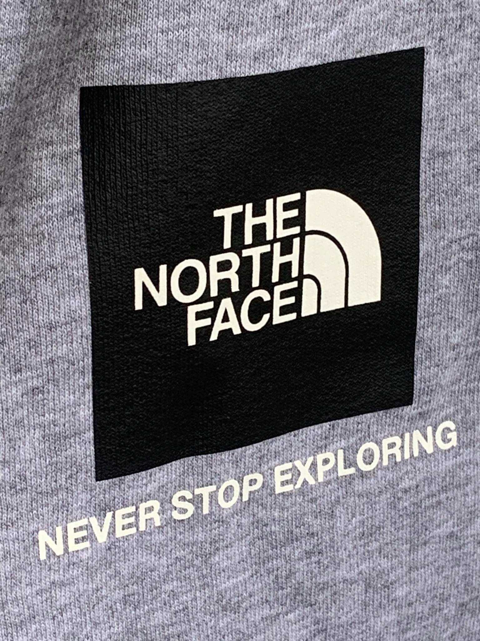 Dresy Joggersy The North Face szare box logo bawełniane 100%