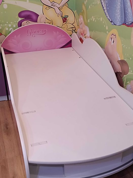 Ліжко дитяче машина