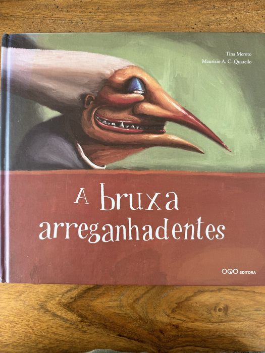 Livro: a bruxa arreganhadentes