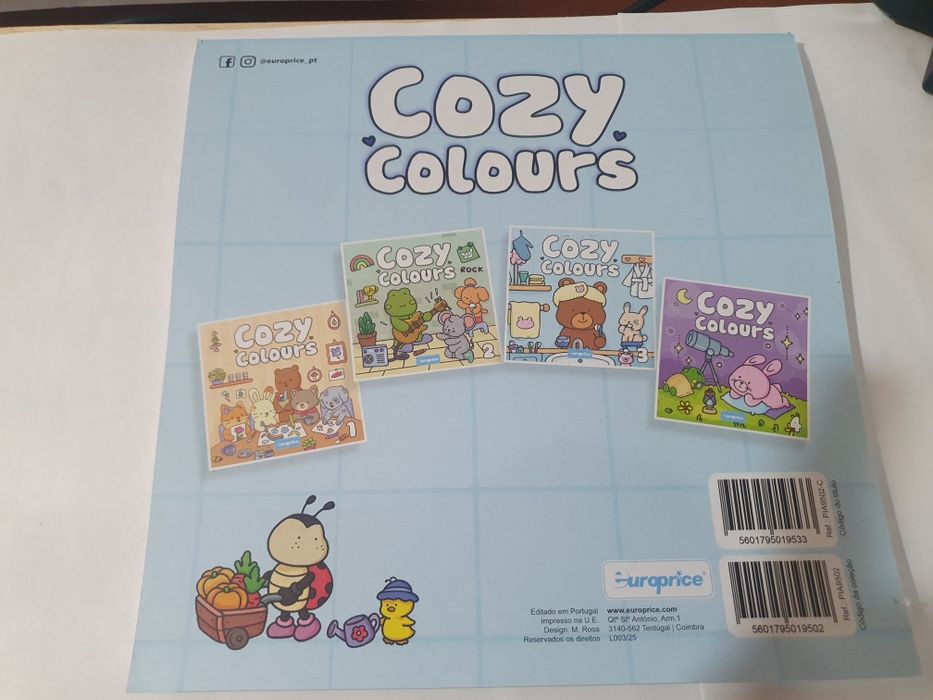 Cozy colour livro de pintar