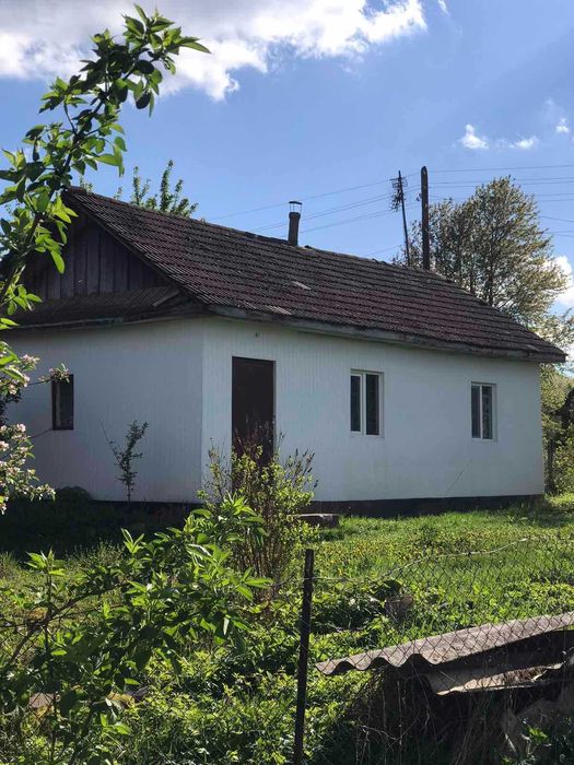 продається будиночок