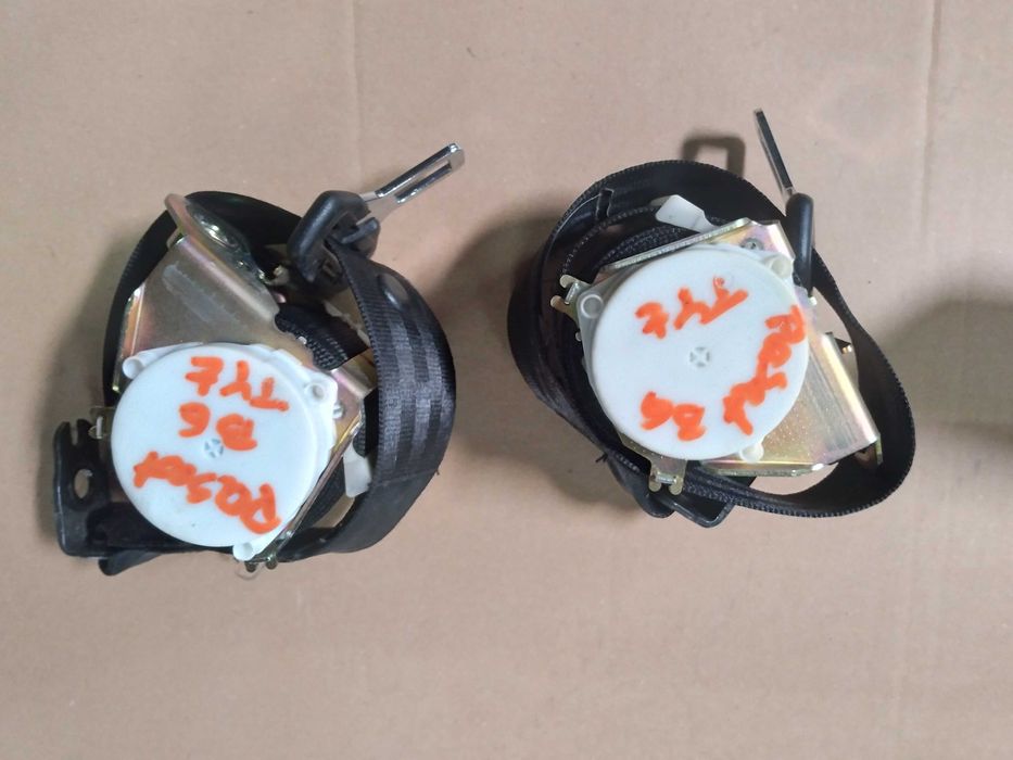 VW Passat B6 B7  Pasy bezpieczenstwa tylne