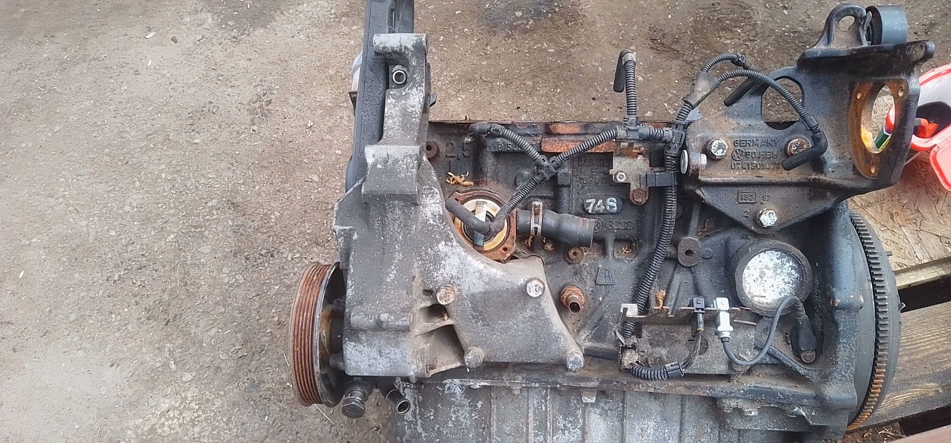 Silnik 2.5 TDI 102KM Volkswagen T4 97-05r AJT ACV Słupek Sprawny