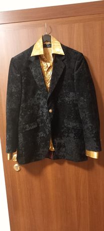 Стильный комплект - золотая рубашка и пиджак
