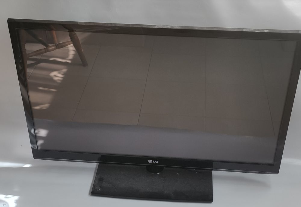 TV Led LG Qilive Blaupunkt Kunft para peças