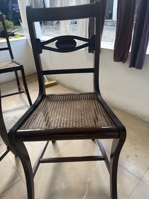 Mesa de jogo castanha