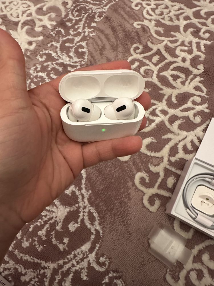Навушники AirPods Pro 2022