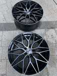2 używane felgi aluminiowe DOTZ SUZUKA DARK 8,5 x 19, 5 x 112, ET35