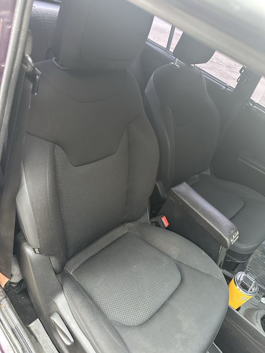 Авто 2001 года , на свои года выглядит нормаль цена 44000 грн