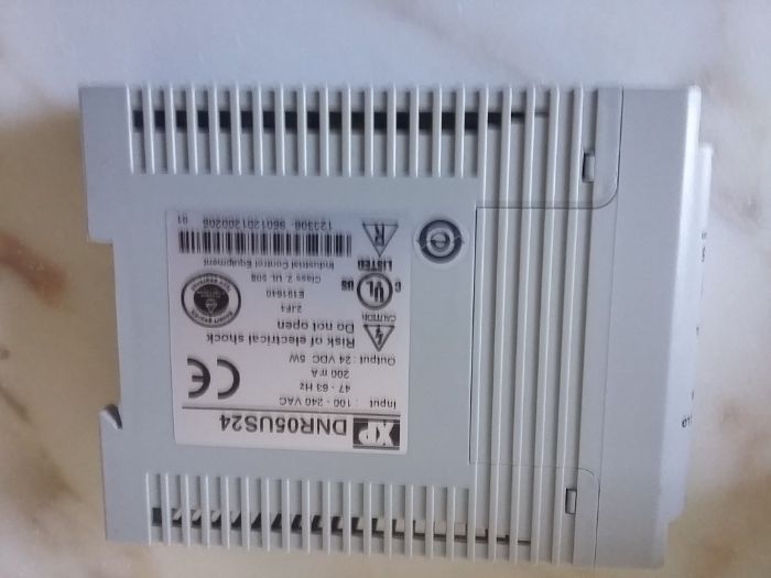 Fonte DIN DC 12 e 24V