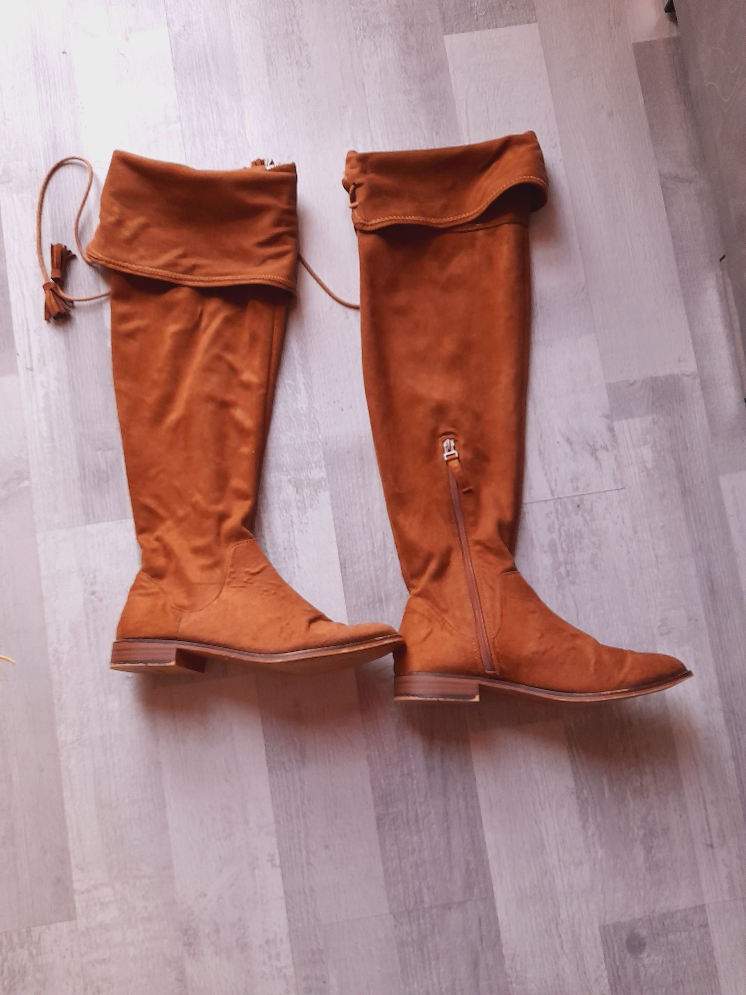 Wysokie muszkieterki stradivarius 39 carmel karmelowe camel carmelowe