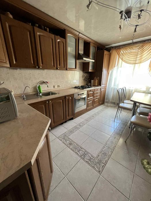 Оренда окремої кімнати. Центр міста