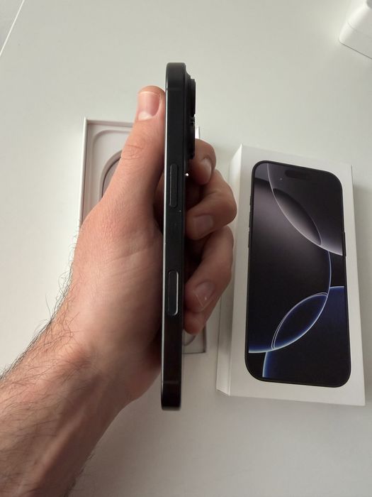 iPhone 16 Pro 128GB + Capa de Pele (Oferta)