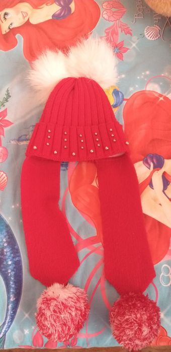 Зимняя шапочка+подарок шарфик