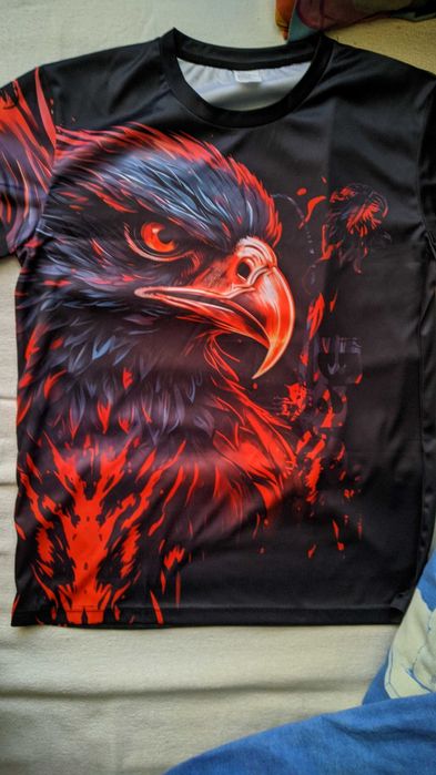 Футболка з принтом орла
