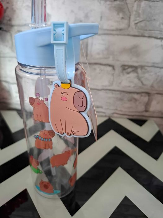 Bidon, Kapibara, Smukee, nowy