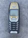 Złota, kultowa Nokia 6310i