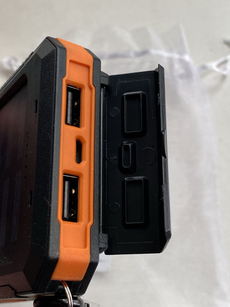 Повербанк на солнечной батареи 20000mAh «Новый»