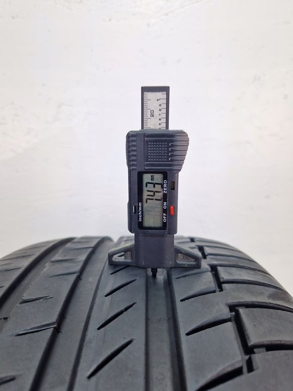 Opona Continental PremiumContact 6/235/45r20/100w