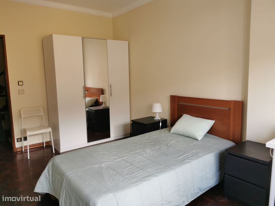 Quarto em Mem-Martins