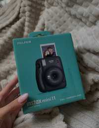 Czarny instax mini 11