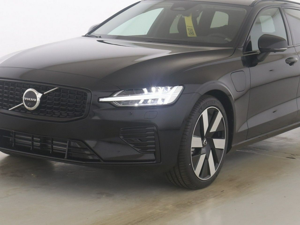 Volvo V60 T6 AWD Plus Dark Hybryda Plug-In