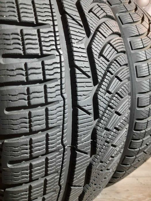 Шини 7мм 225/50 R18 MICHELIN PilotAlpin 4 б/у зима склад