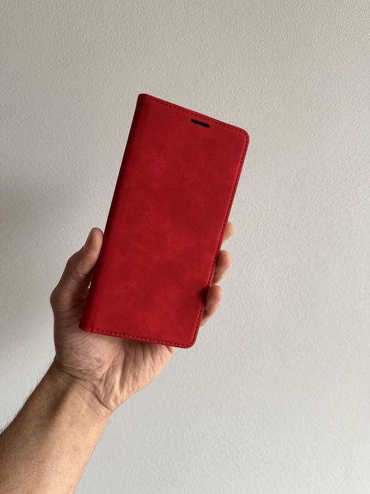 Etui Zamykane czerwone + SZKŁO do MOTOROLA MOTO G24 / G04 / E14