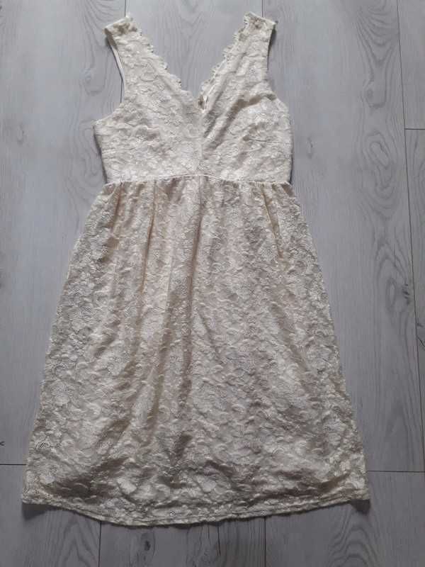 koronkowa sukienka marki ASOS roz. 40