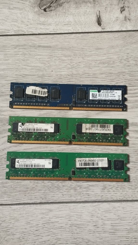 Оперативная память DDR2  1GB