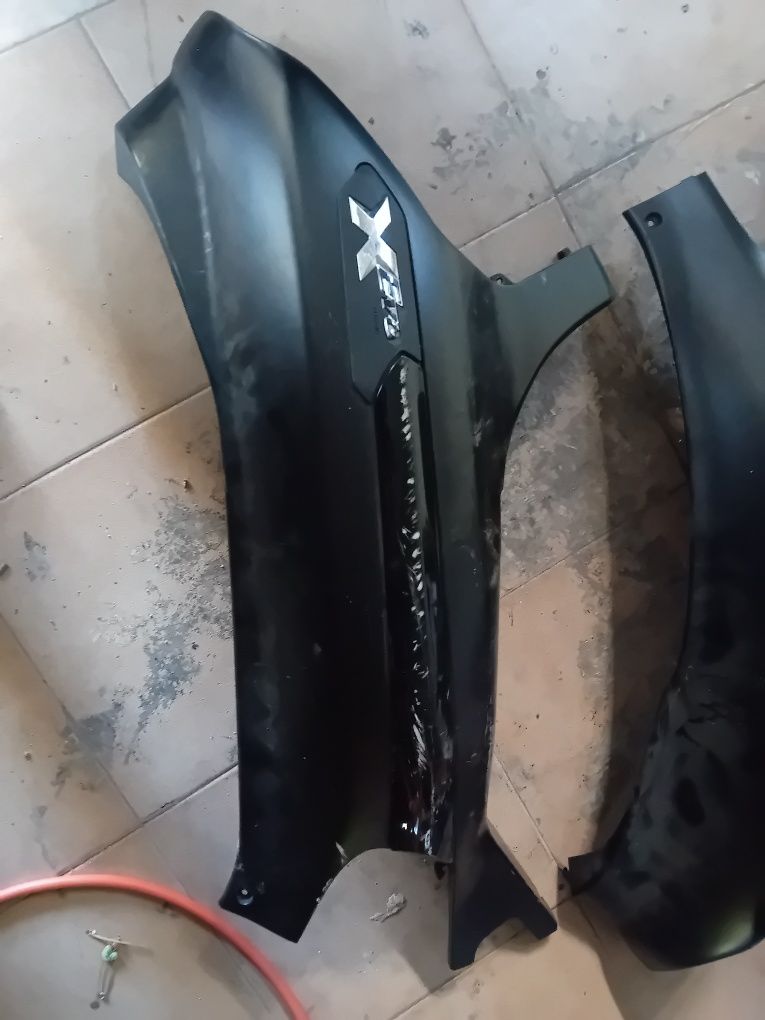 Farol e carnagens x8 xevo