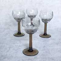 Cztery stare kryształowe vintage kieliszki do wina