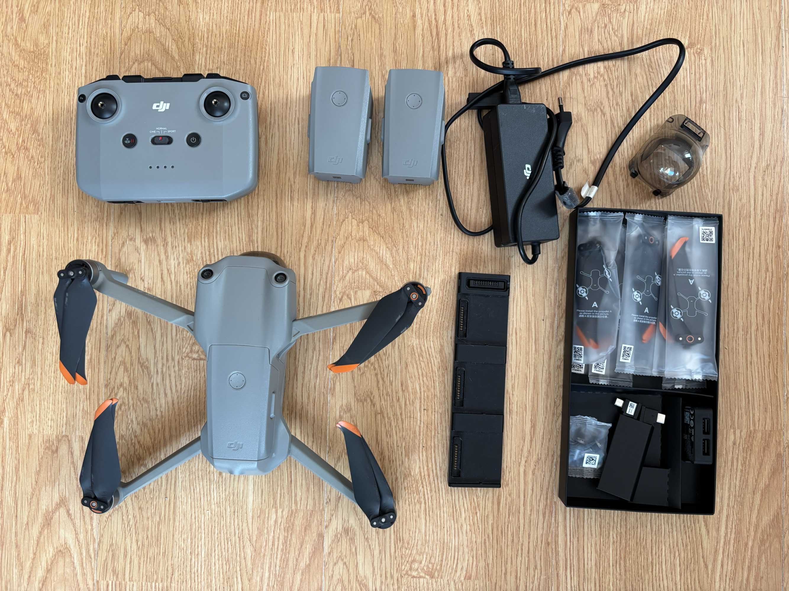 DJI Air 2S fly more combo + ładowarka samochodowa