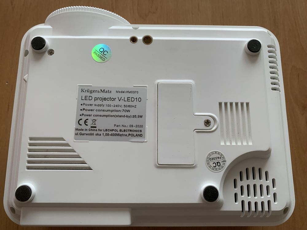 Projektor Kruger&Matz V-LED10 - nowy