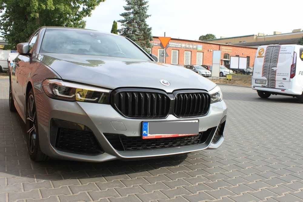 Grill Atrapa Nerki M-PERFORMANCE do BMW 5 G30 G31 LCI OEM BMW bez FP
