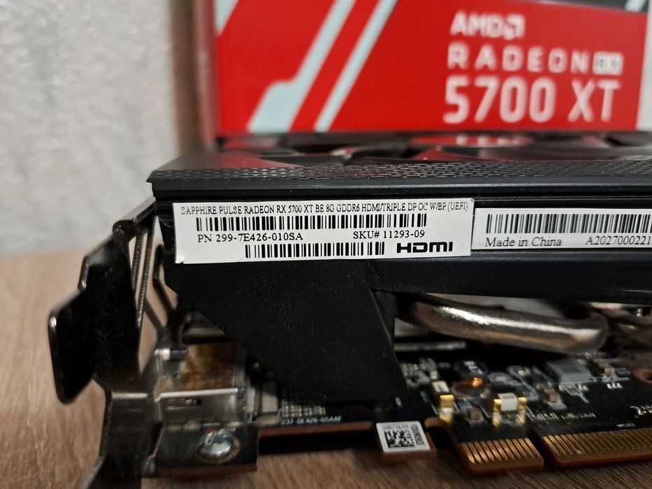 Відеокарта Sapphire Radeon RX 5700 XT Pulse Black Edition 8GB