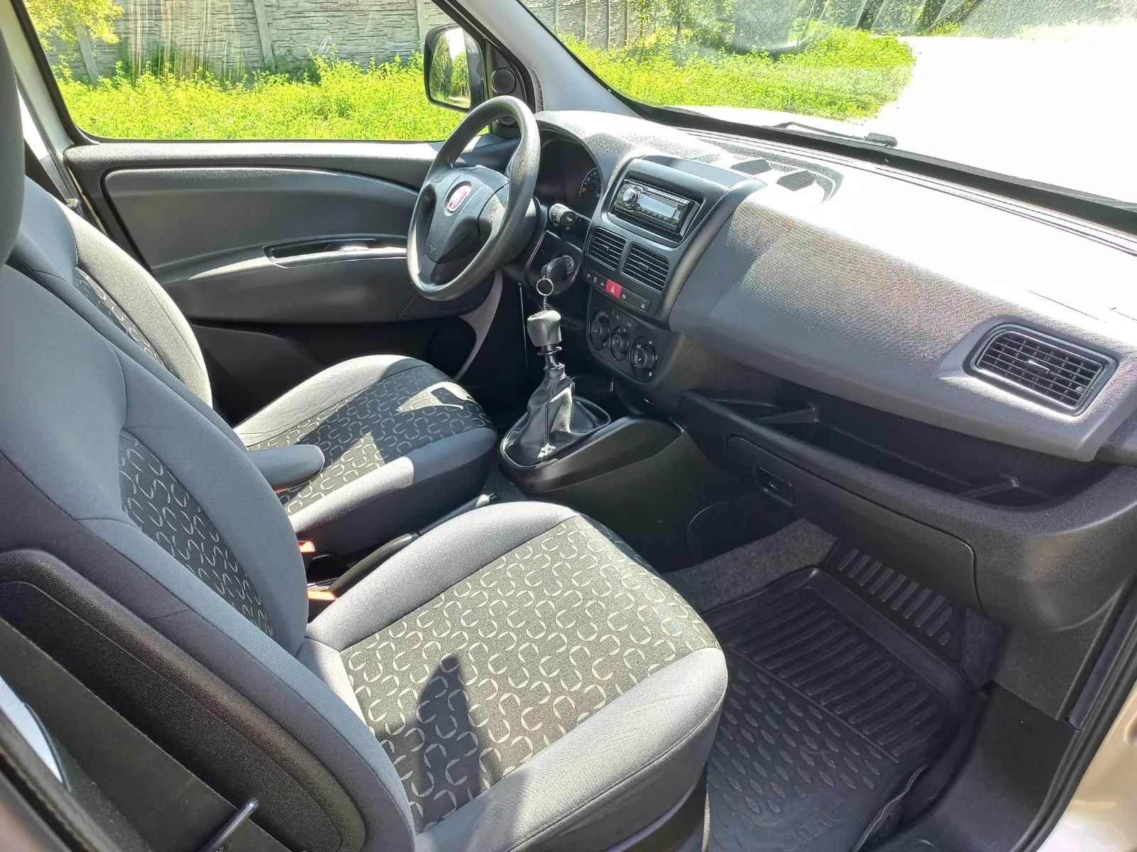 Fiat Doblo 1.4 benzyna * klima * 2 x boczne drzwi * tylko 143000 km *