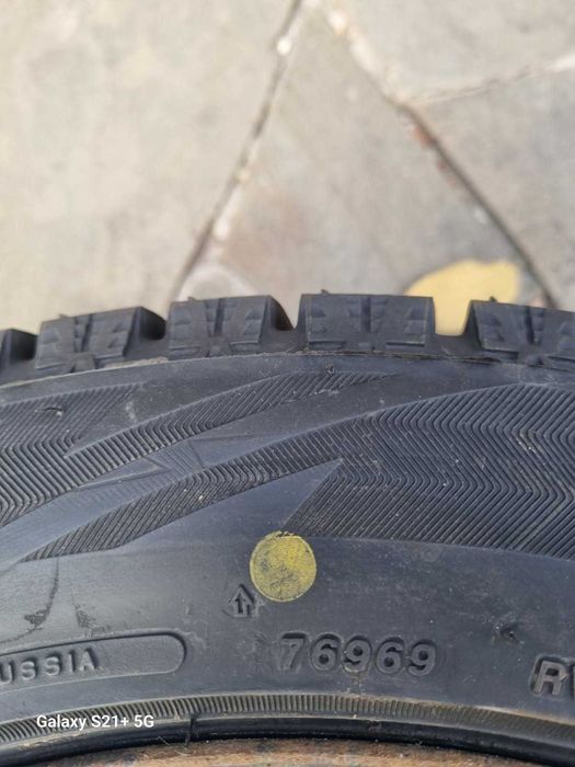 Зимові шини Bridgestone Blizzak Revo GZ