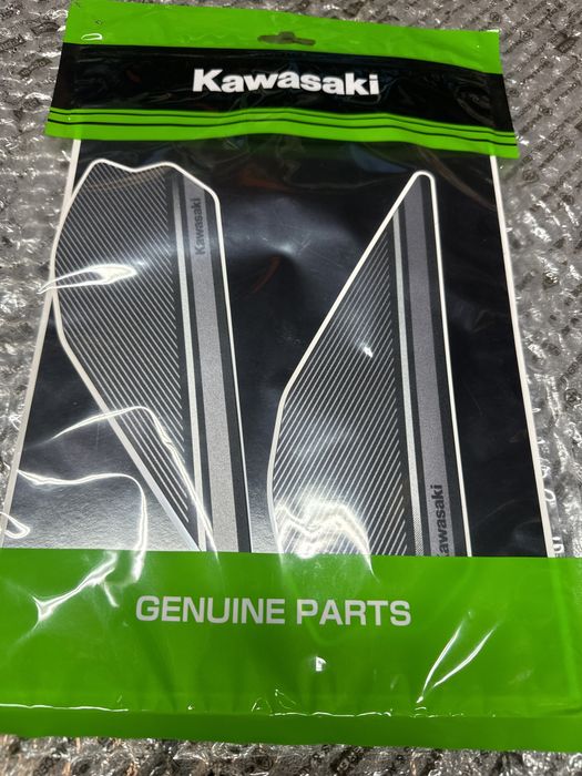 Knee pad naklejki boczne na zbiornik Kawasaki Z H2