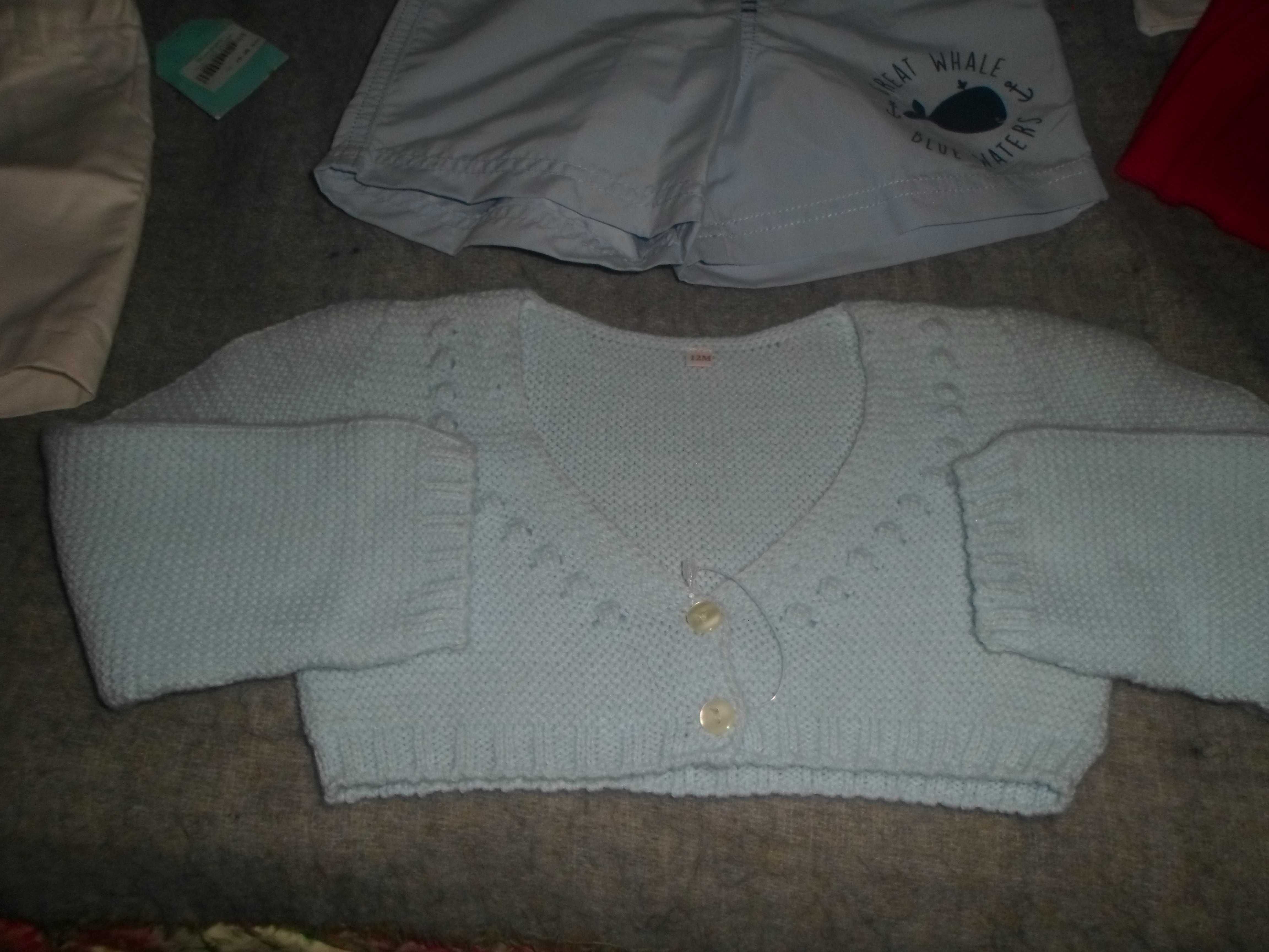 lote de roupa nova com etiqueta para bebe